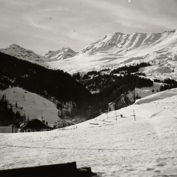 Skigebiet Serfaus schwarz weiss Bifang mit Plansegg im Hintergrund